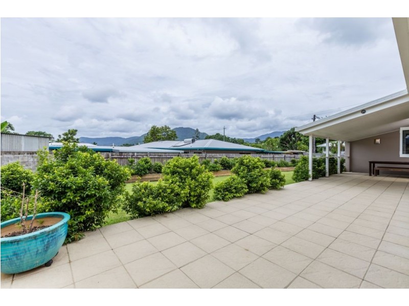 208 Jensen Street, Edge Hill QLD 4870