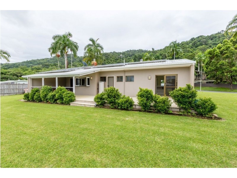 208 Jensen Street, Edge Hill QLD 4870
