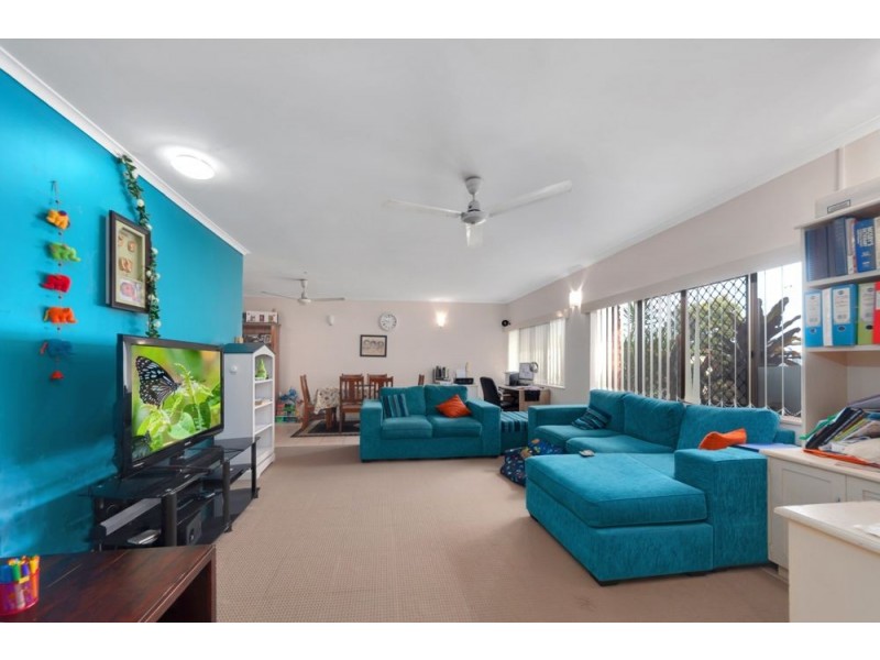 3 Melaleuca Street, Manunda QLD 4870