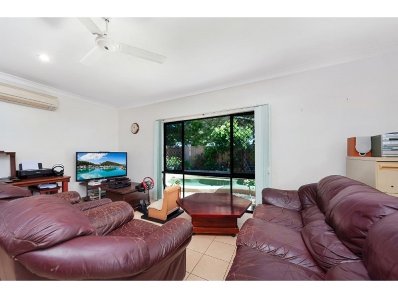 34 William Hickey Street, Redlynch QLD 4870