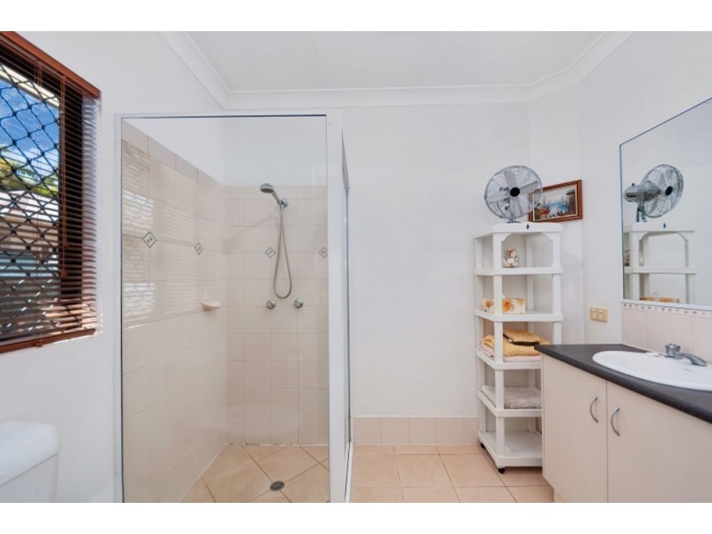 34 William Hickey Street, Redlynch QLD 4870
