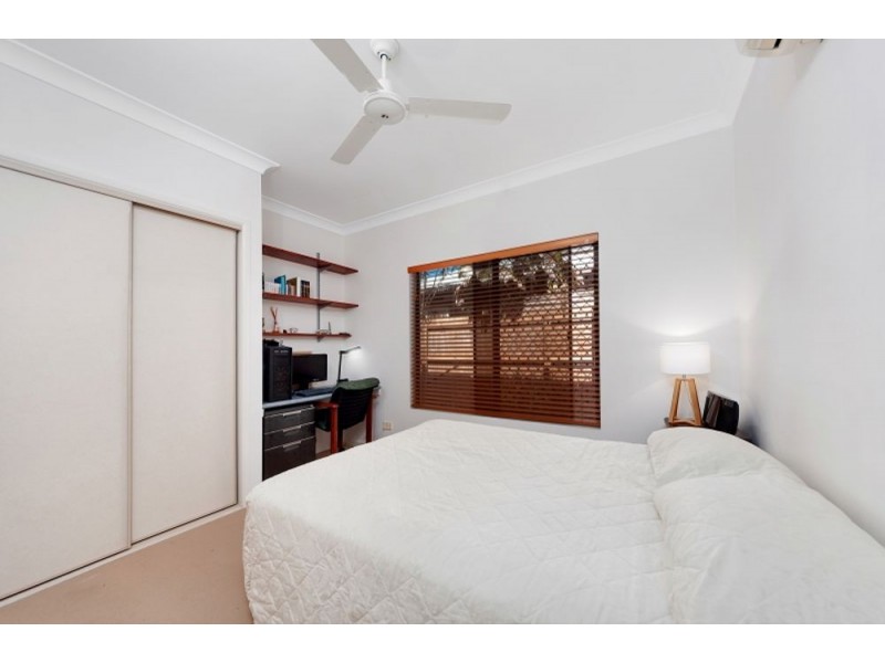 34 William Hickey Street, Redlynch QLD 4870