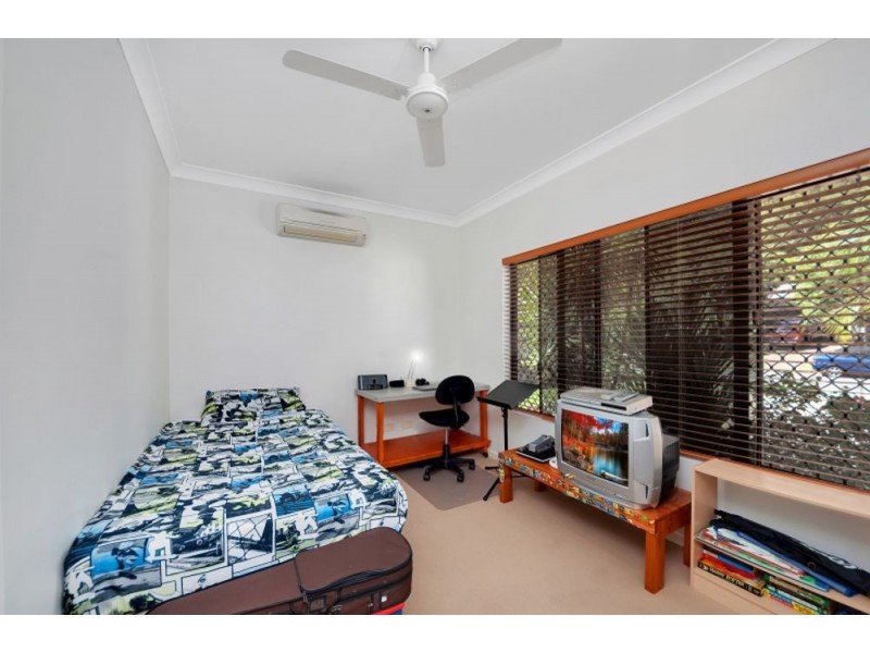 34 William Hickey Street, Redlynch QLD 4870