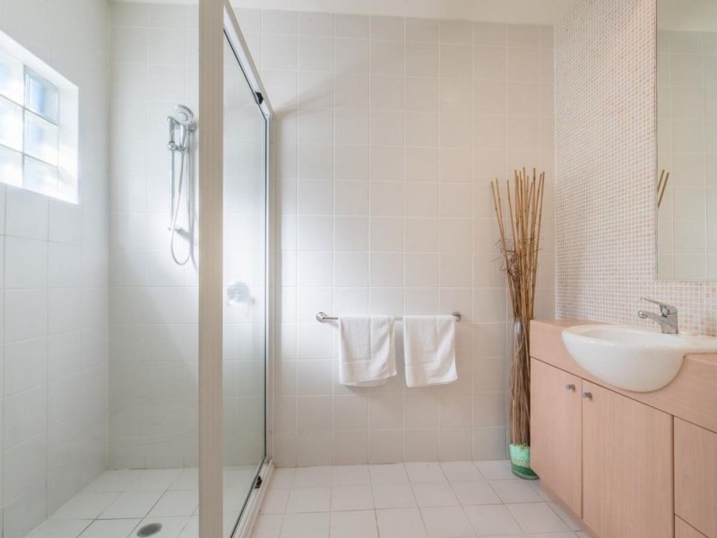 17 Barrier Close, Clifton Beach QLD 4879