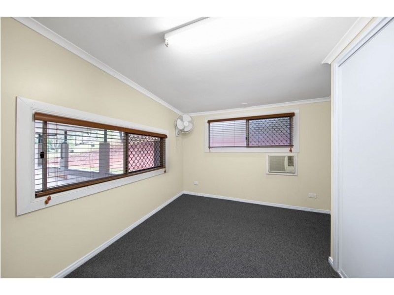 8 Duffy Street, Freshwater QLD 4870