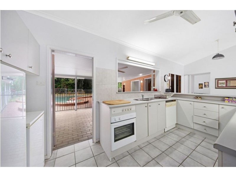 6 Sandray Close, Edge Hill QLD 4870