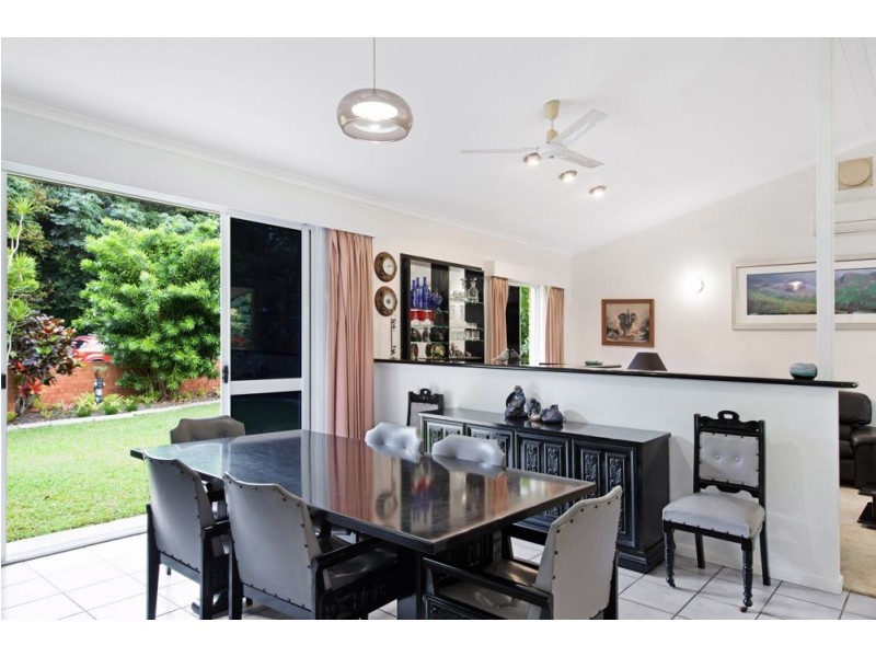 6 Sandray Close, Edge Hill QLD 4870