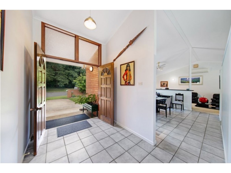 6 Sandray Close, Edge Hill QLD 4870