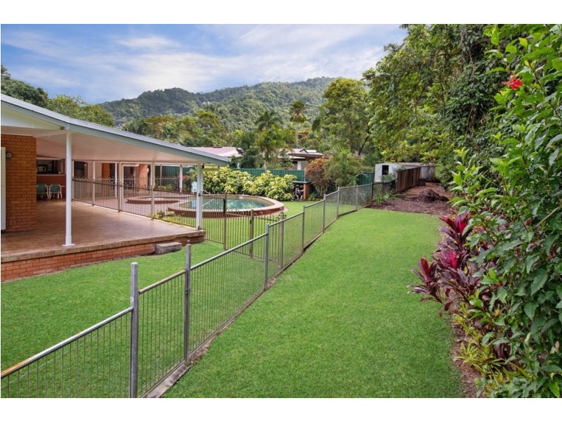 6 Sandray Close, Edge Hill QLD 4870