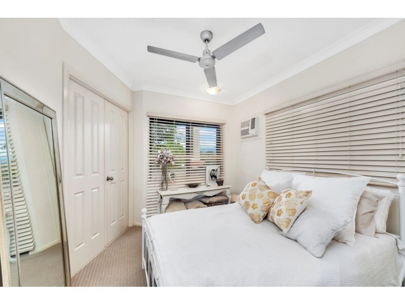 24/37-39 Digger Street, Cairns North QLD 4870