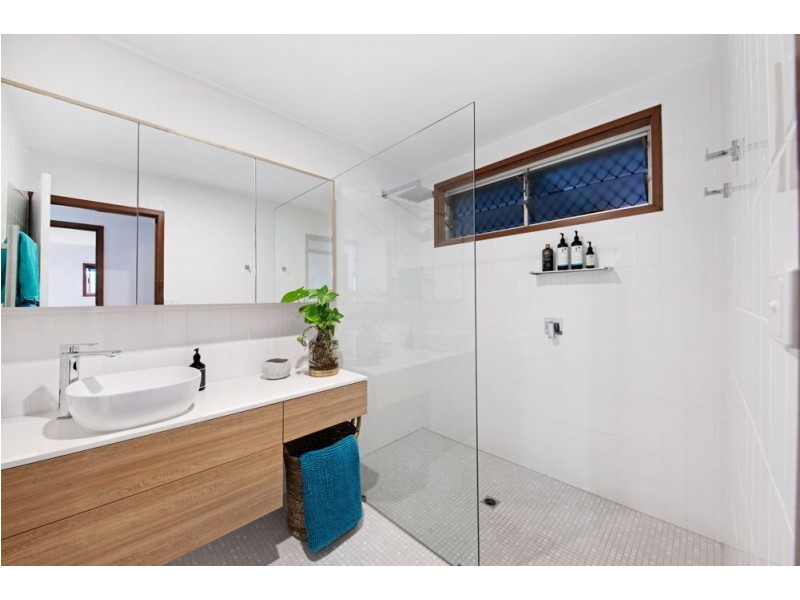 74 Mansfield Street, Earlville QLD 4870