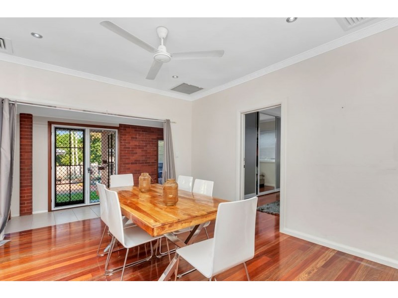 9 Mona Street, Whitfield QLD 4870