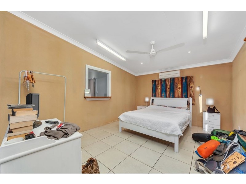 9 Mona Street, Whitfield QLD 4870