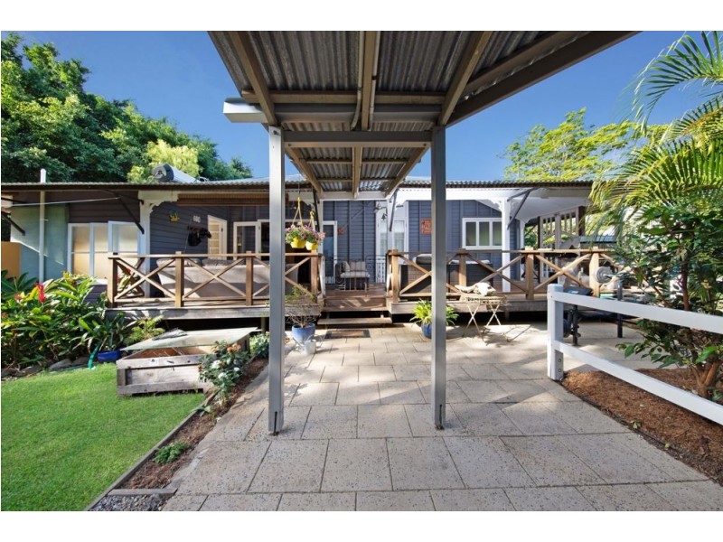 219 Harvey Road, Redlynch QLD 4870