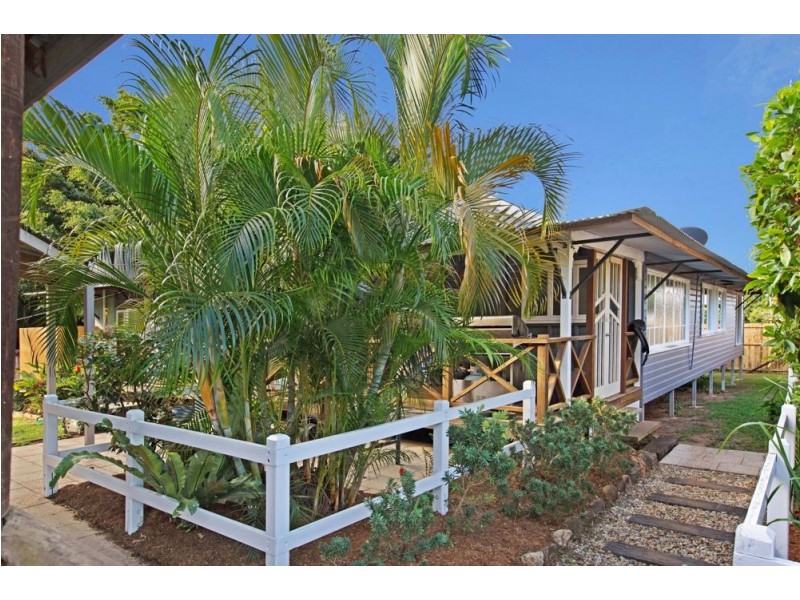 219 Harvey Road, Redlynch QLD 4870