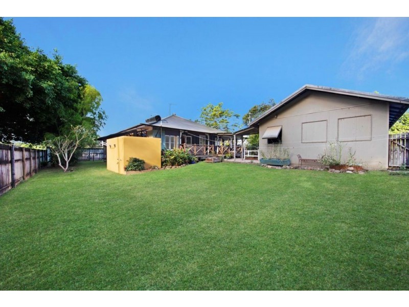 219 Harvey Road, Redlynch QLD 4870