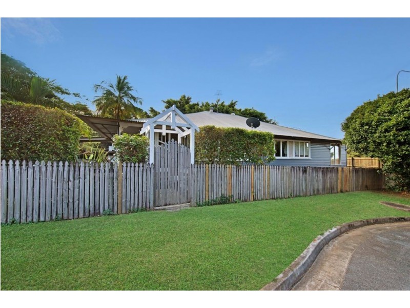 219 Harvey Road, Redlynch QLD 4870