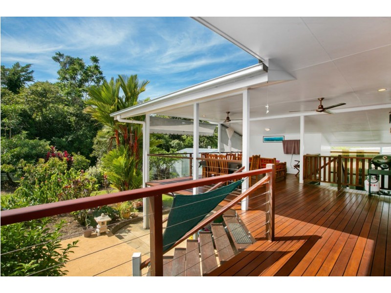 12 Fogarty Street, Whitfield QLD 4870