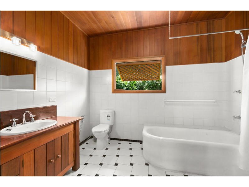 14 Junction Street, Edge Hill QLD 4870