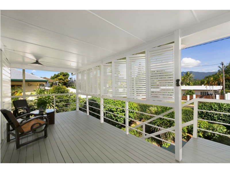 14 Junction Street, Edge Hill QLD 4870