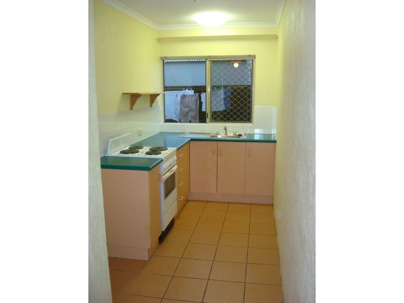 2/22 Barrett Street, Bungalow QLD 4870