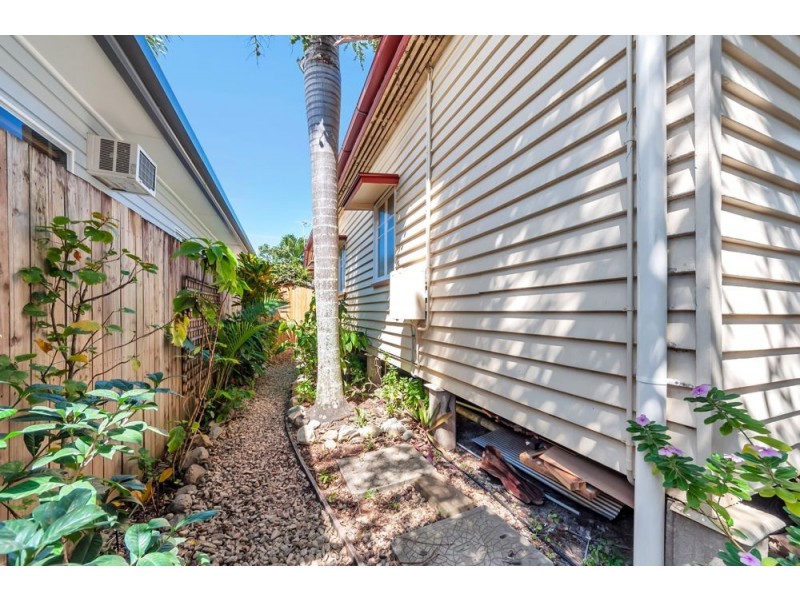 39 Nelson Street, Bungalow QLD 4870