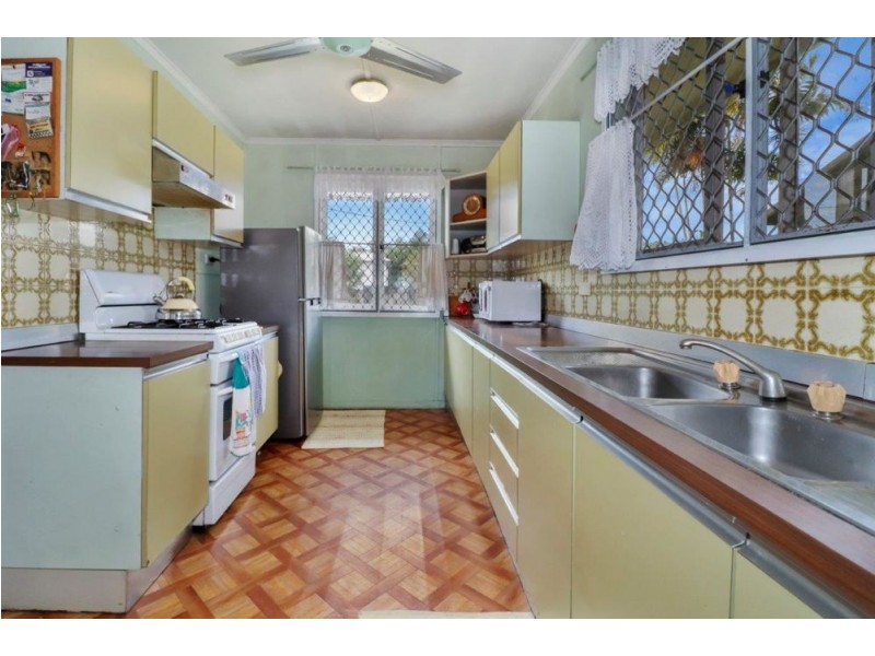 47 Clarke Street, Manunda QLD 4870