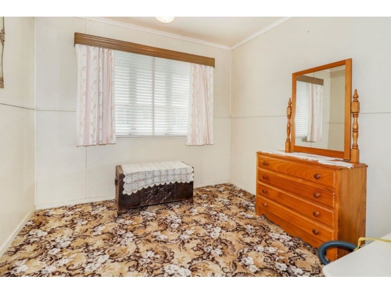 47 Clarke Street, Manunda QLD 4870