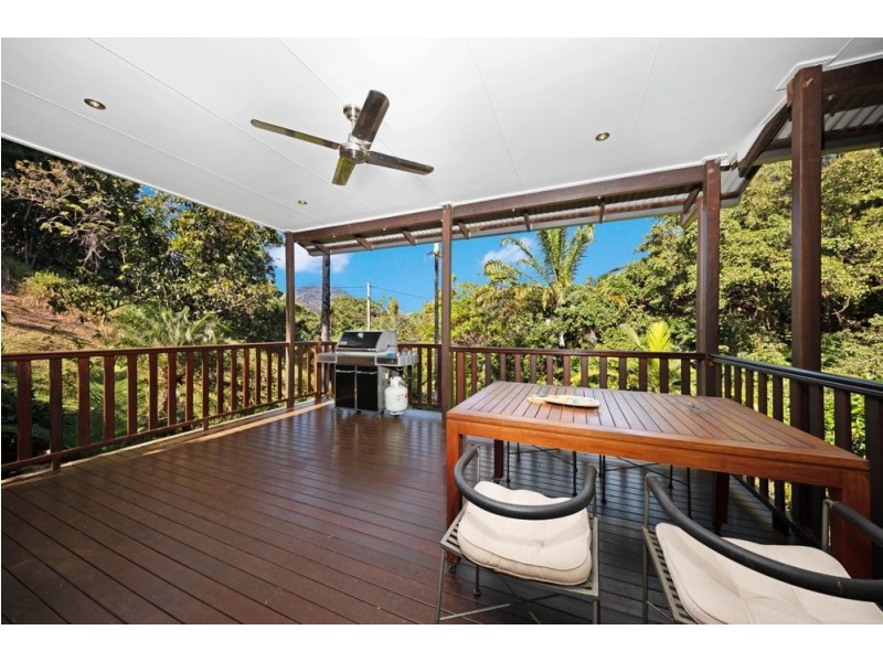 426 Brinsmead Road, Brinsmead QLD 4870