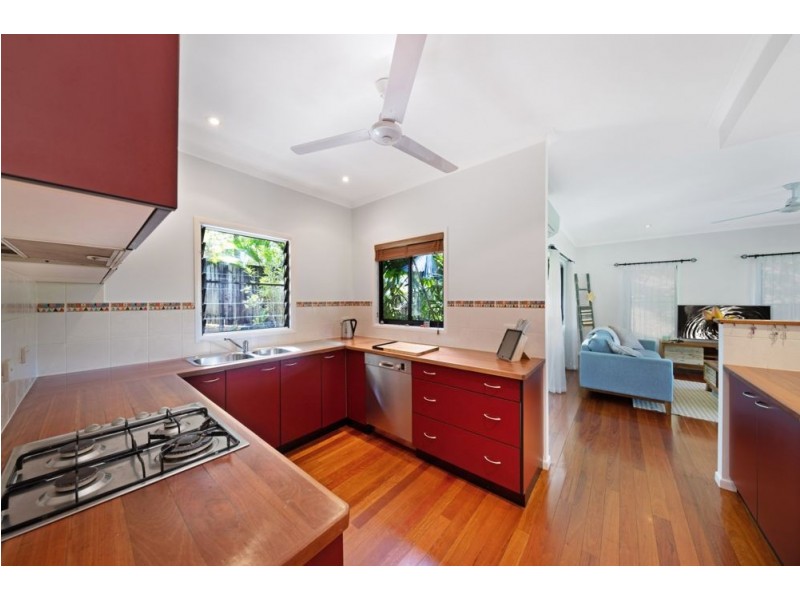 426 Brinsmead Road, Brinsmead QLD 4870