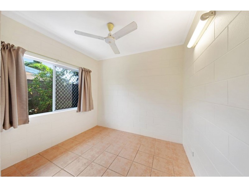 22 Purbeck Place, Edge Hill QLD 4870