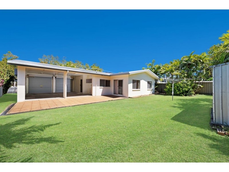 22 Purbeck Place, Edge Hill QLD 4870