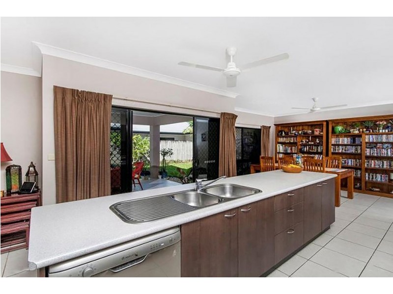 59 William Hickey Street, Redlynch QLD 4870