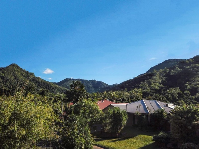 59 William Hickey Street, Redlynch QLD 4870