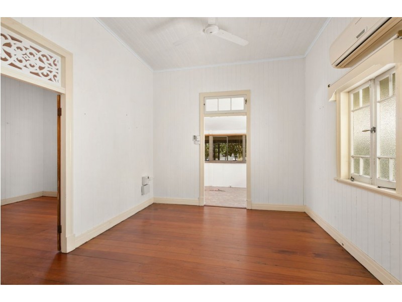 74 Gatton Street, Parramatta Park QLD 4870