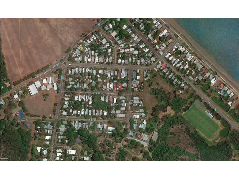 77 Tucker Street, Machans Beach QLD 4878