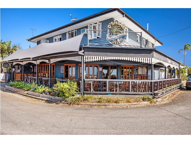 77 Tucker Street, Machans Beach QLD 4878