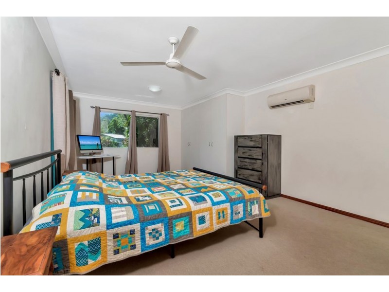 9 Queensborough Close, Trinity Park QLD 4879