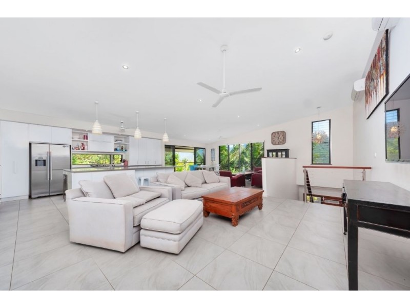 47 Catamaran Circuit, Trinity Beach QLD 4879