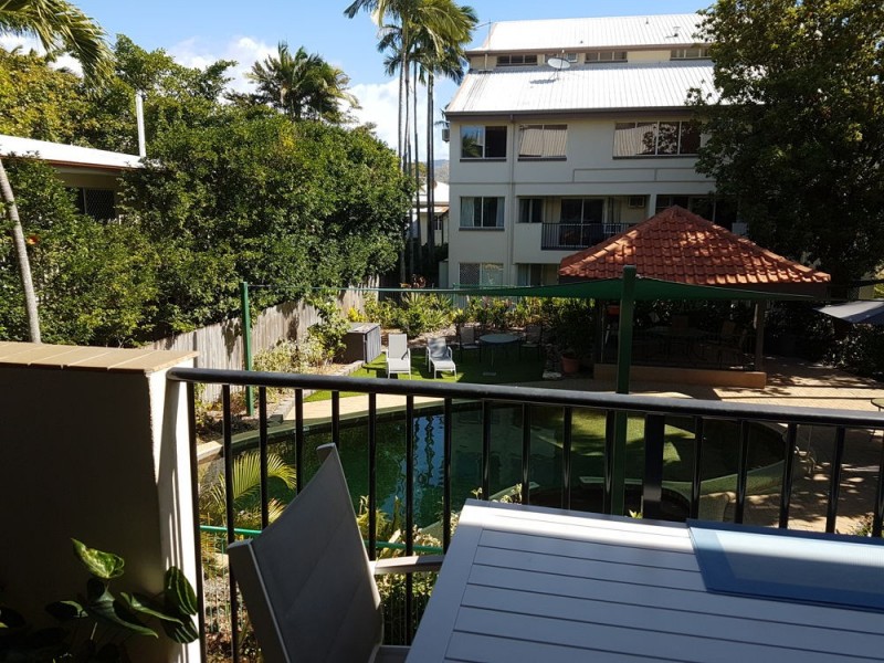 15/239 Lake Street, Cairns North QLD 4870
