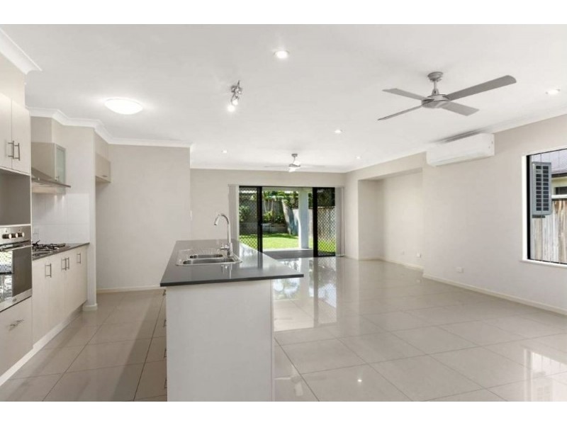 4a Keirle Avenue, Whitfield QLD 4870