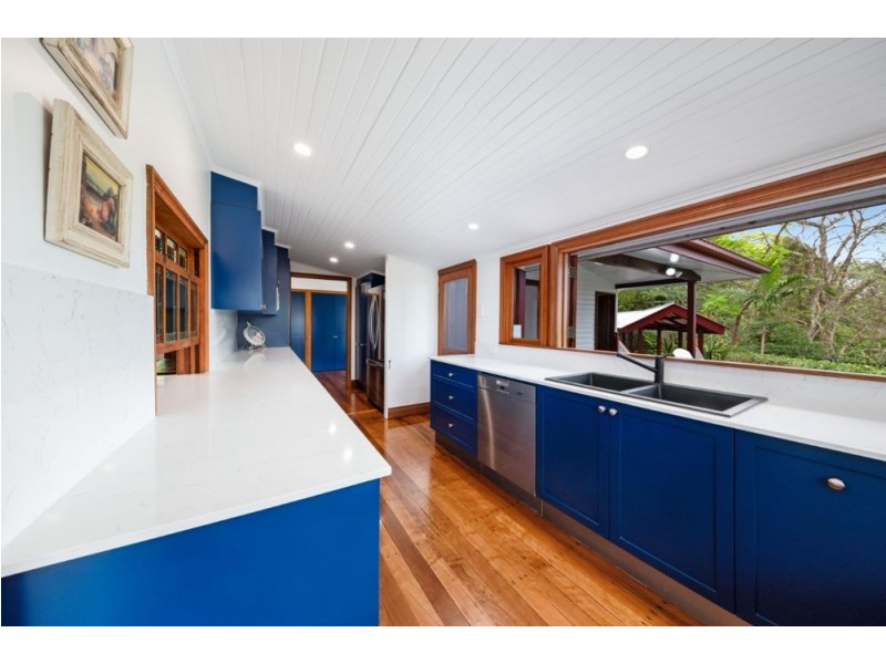 28 Collins Avenue, Edge Hill QLD 4870