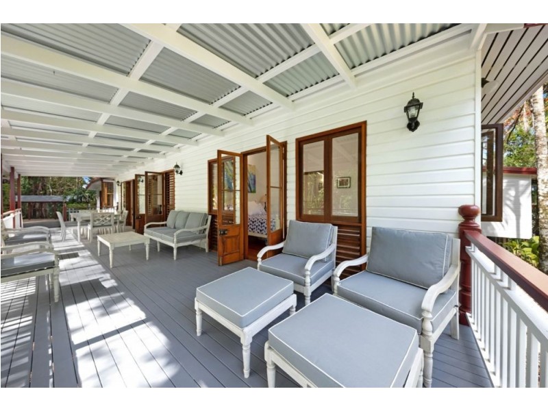 28 Collins Avenue, Edge Hill QLD 4870