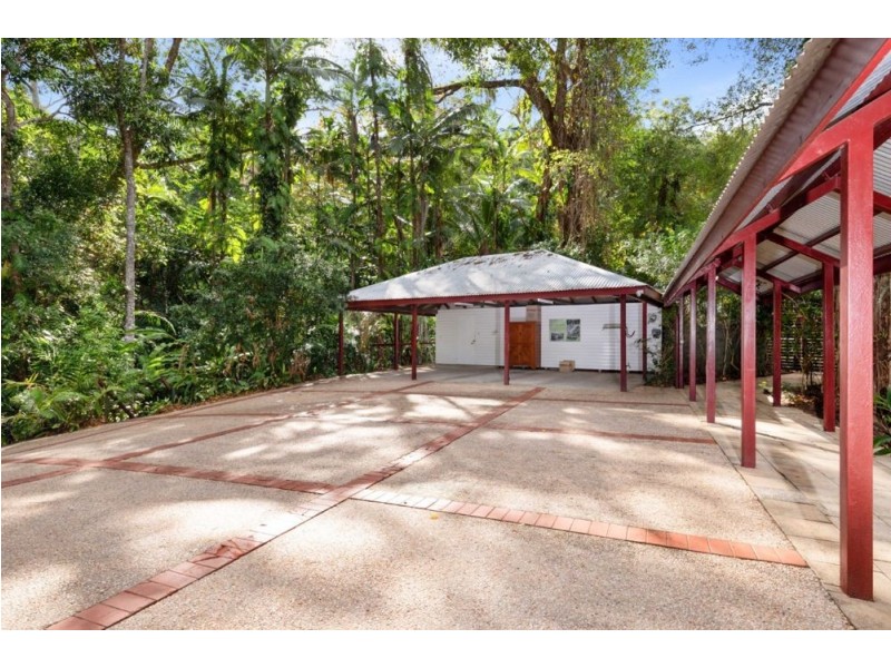 28 Collins Avenue, Edge Hill QLD 4870