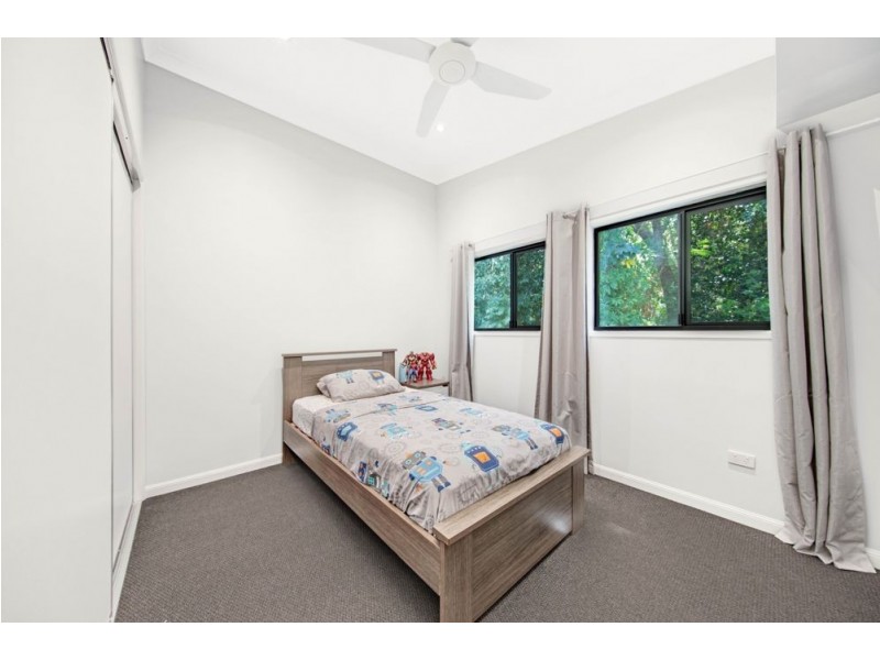 83 Hillview Crescent, Whitfield QLD 4870