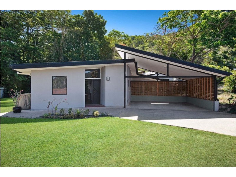 83 Hillview Crescent, Whitfield QLD 4870