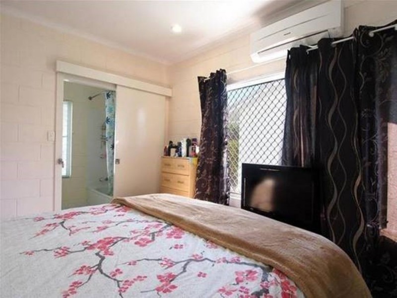 4/12-14 Ireland Crescent, Whitfield QLD 4870