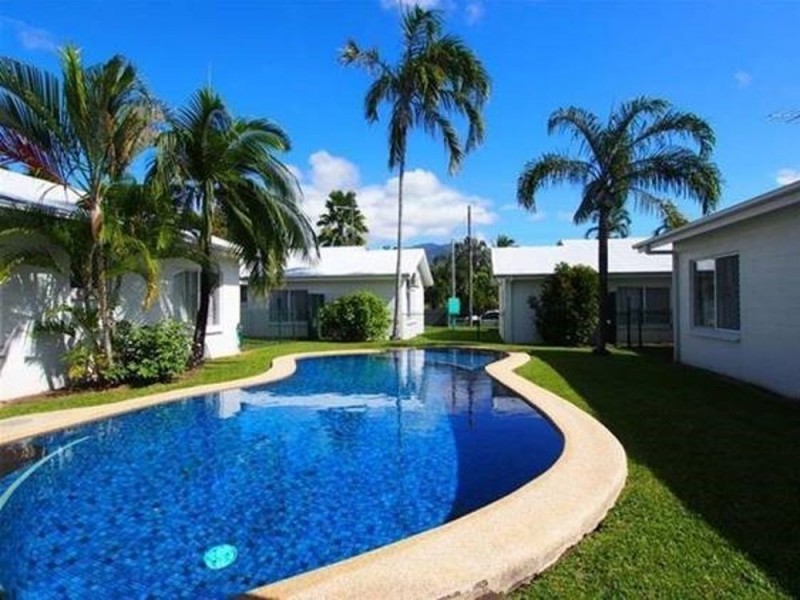 4/12-14 Ireland Crescent, Whitfield QLD 4870
