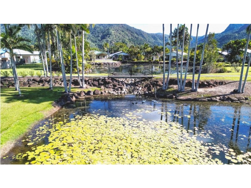 80/2-6 Lake Placid Road, Caravonica QLD 4878