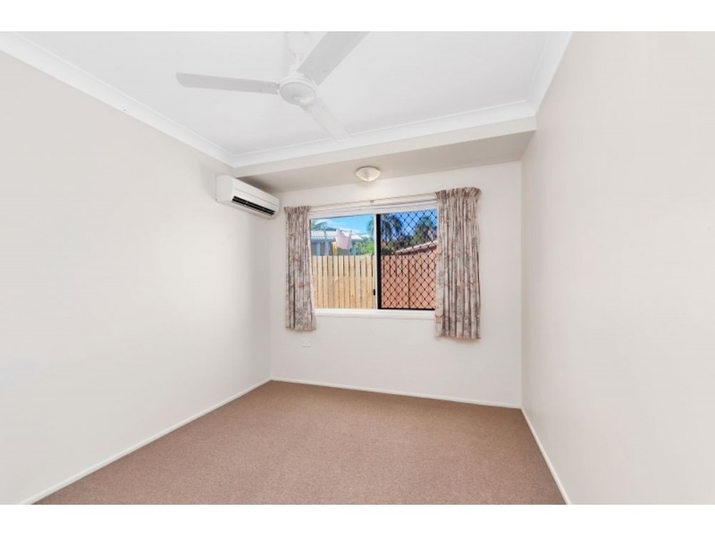 30 Strathmore Court, Mooroobool QLD 4870